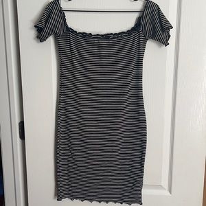 Bodycon Off-Shoulder Dress